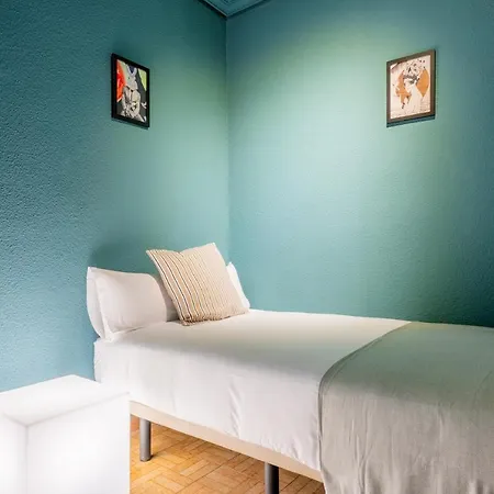Ideal Hostel Madrid-3